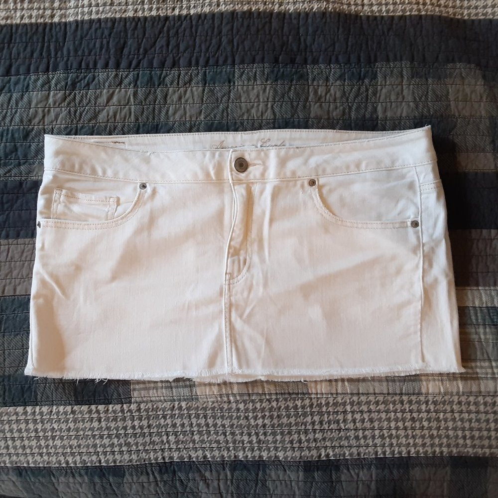 American Eagle Denim Mini Skirt Off White Size 14
